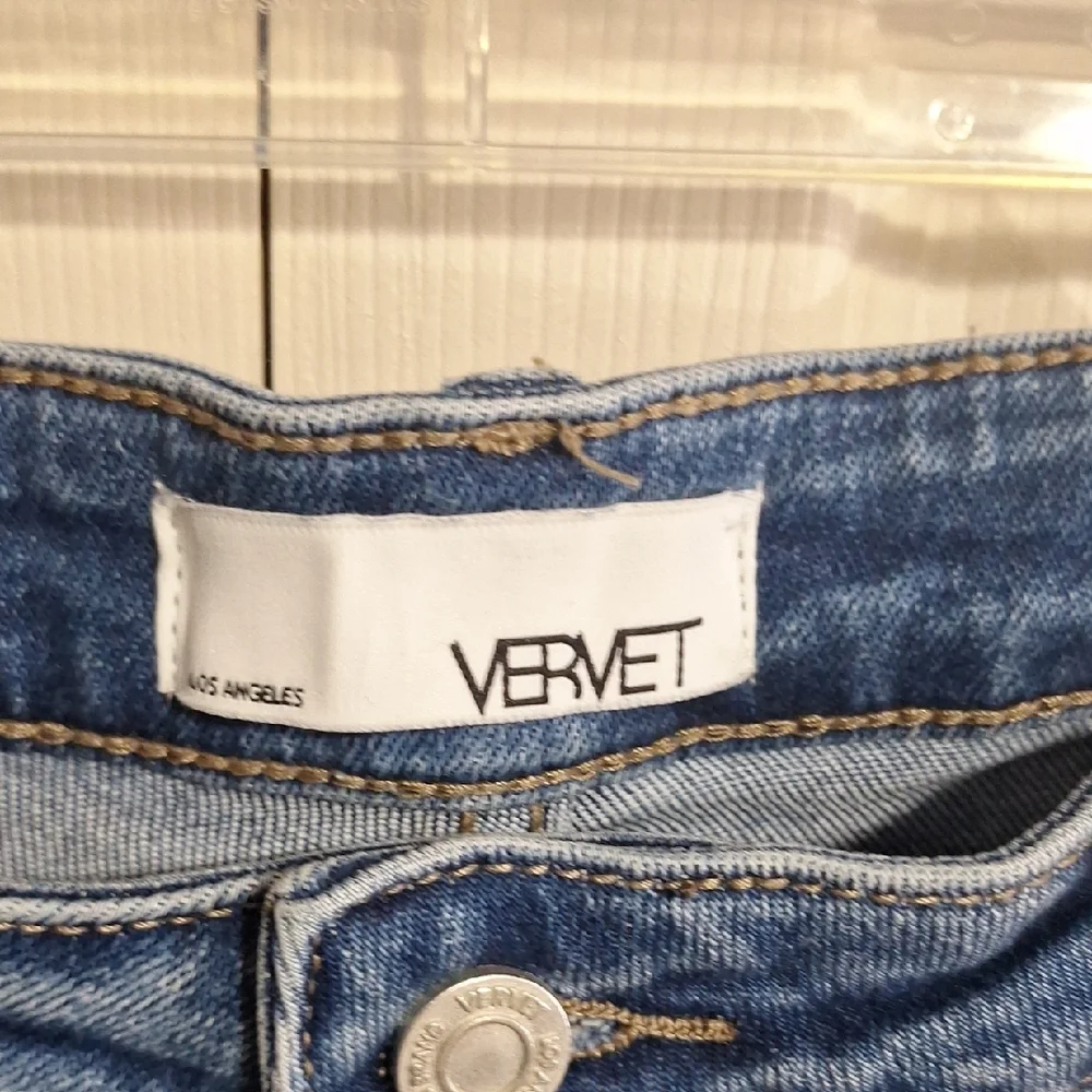 Vervet Los Angeles Trendy Light Blue Distressed Ankle Jeans-30 - Picture 2 of 7